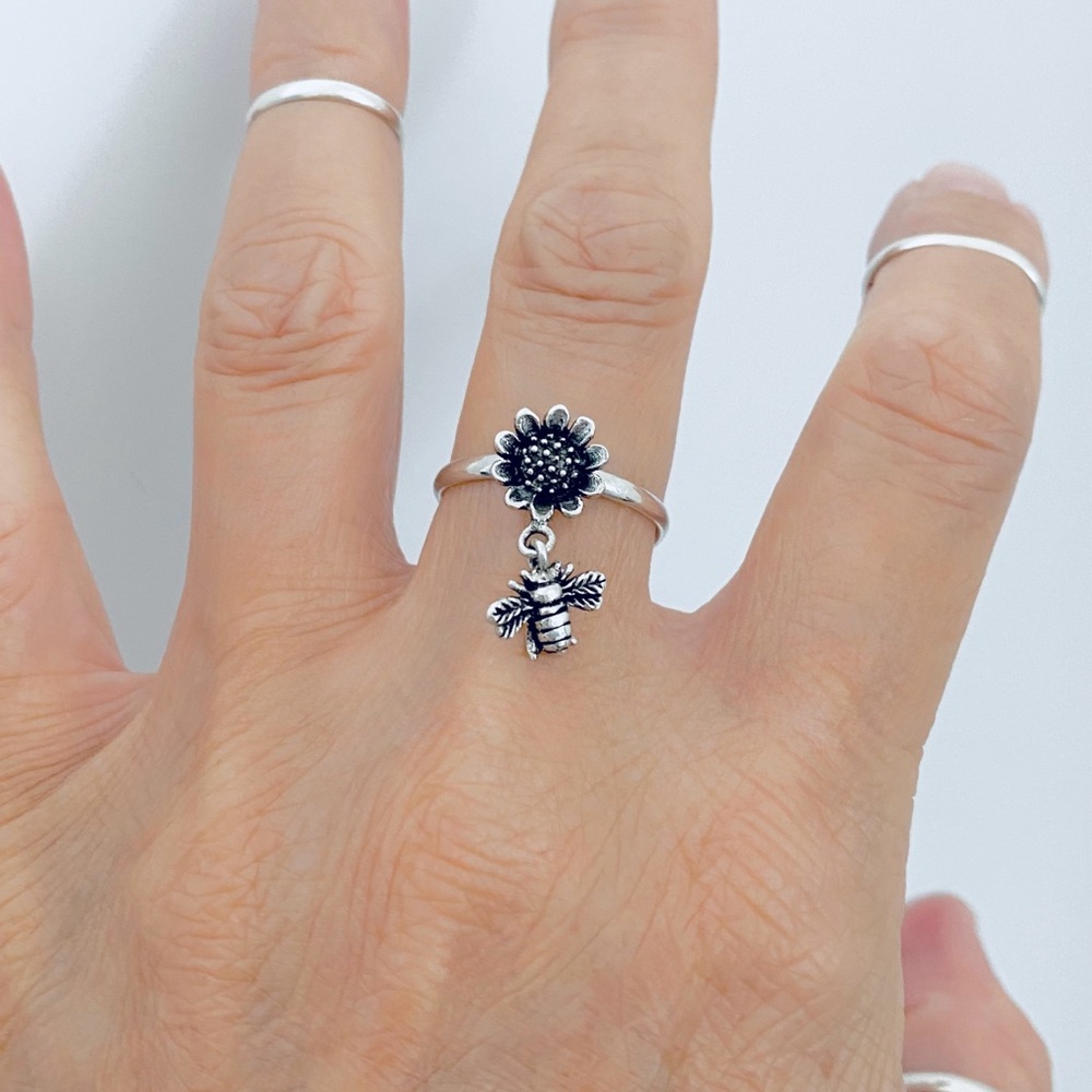 Silver Sunflower And Dangle Bumblebee Ring, Flowe… - image 1